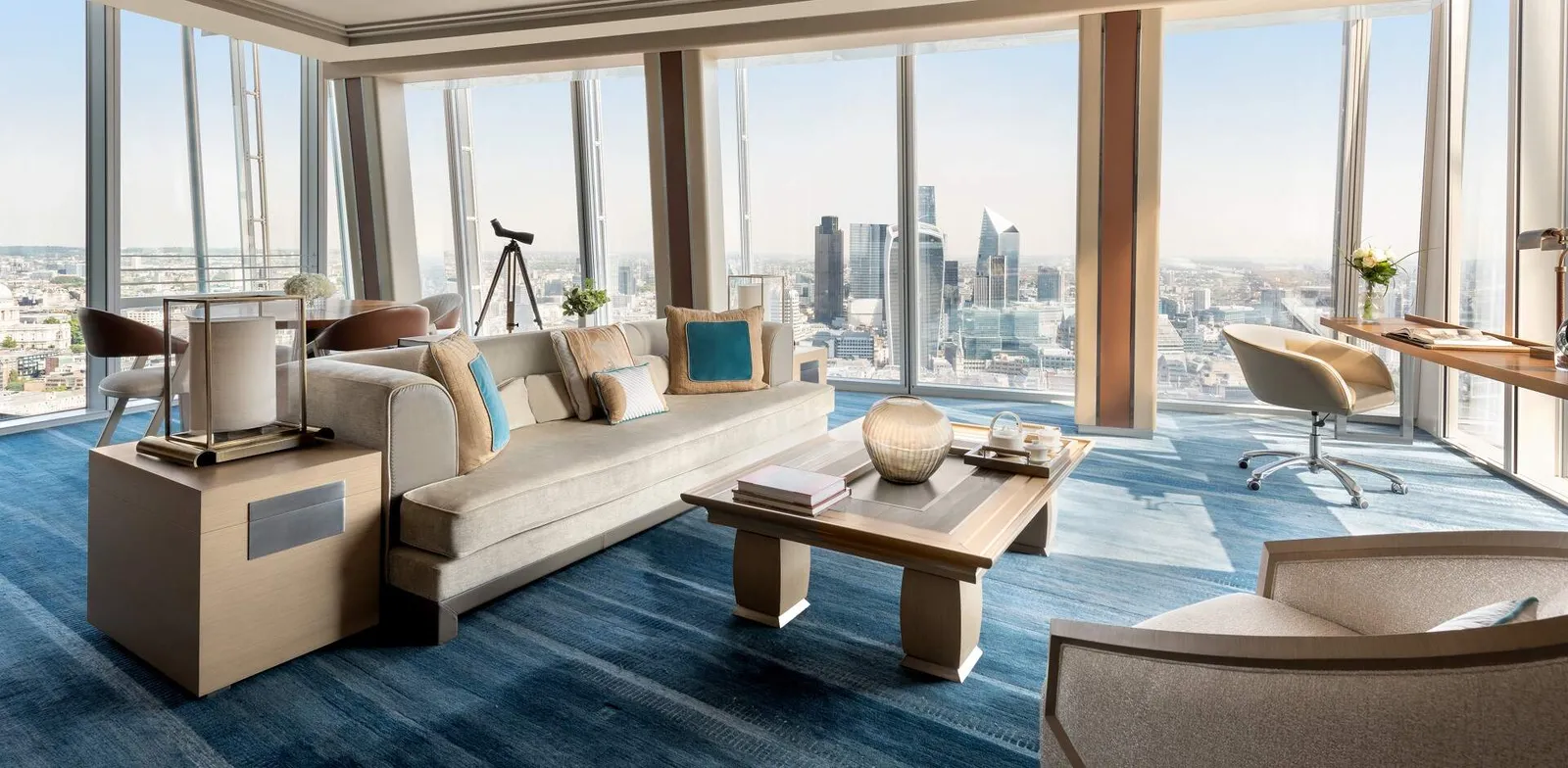 The London Suite’s living room on level 38