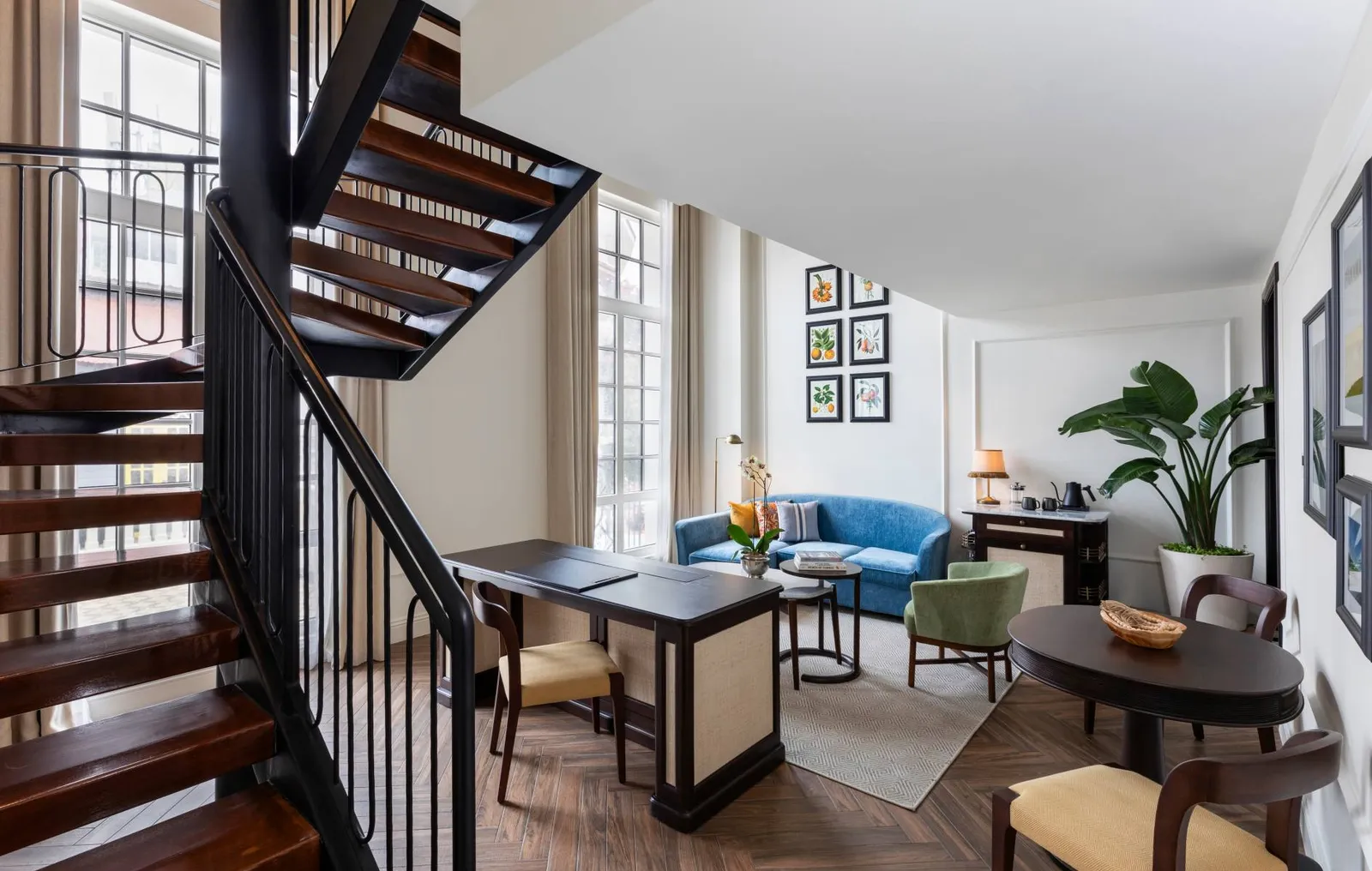 Magnifique Duplex Suite Historic City View, 1 King Bed