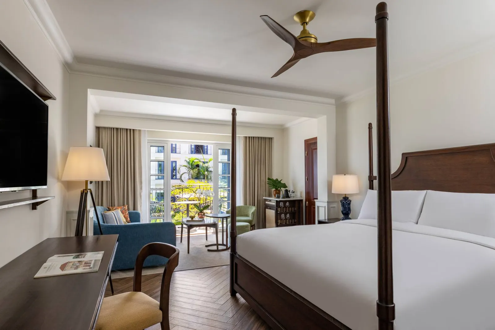 Magnifique Room Plaza Courtyard or Historic City View, 1 King Bed