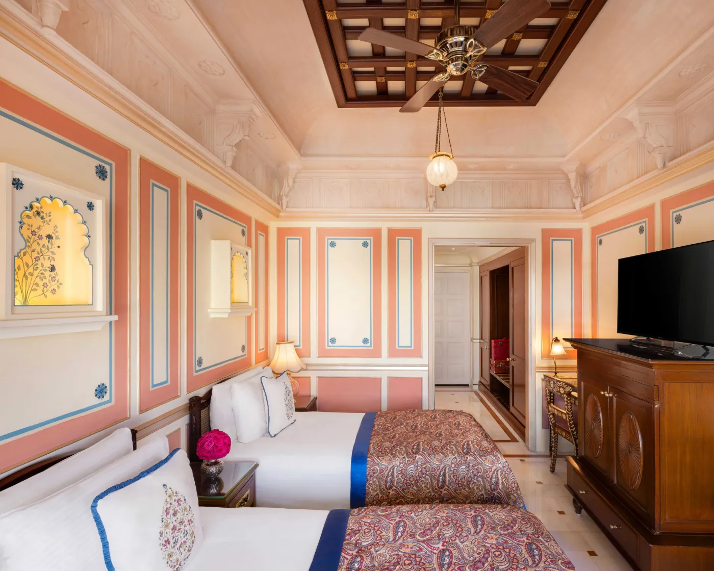 Luxury Room Garden Non-Lake View Twin Bed al Taj Lake Palace