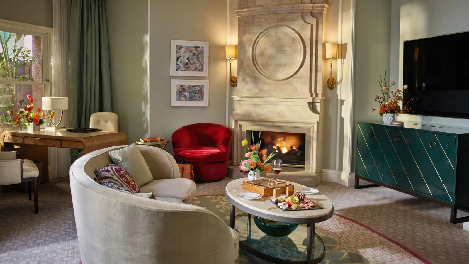 The Beverly Hills Suite at The Beverly Hills Hotel, as the official site shows it