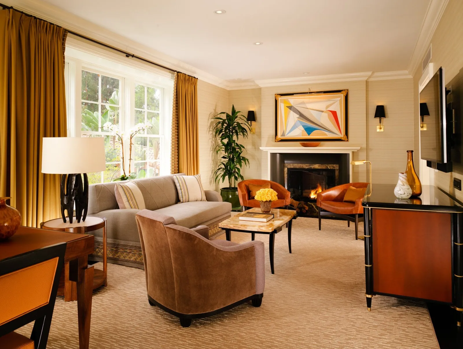The Rodeo Bungalow Suite at The Beverly Hills Hotel, as the official site shows it