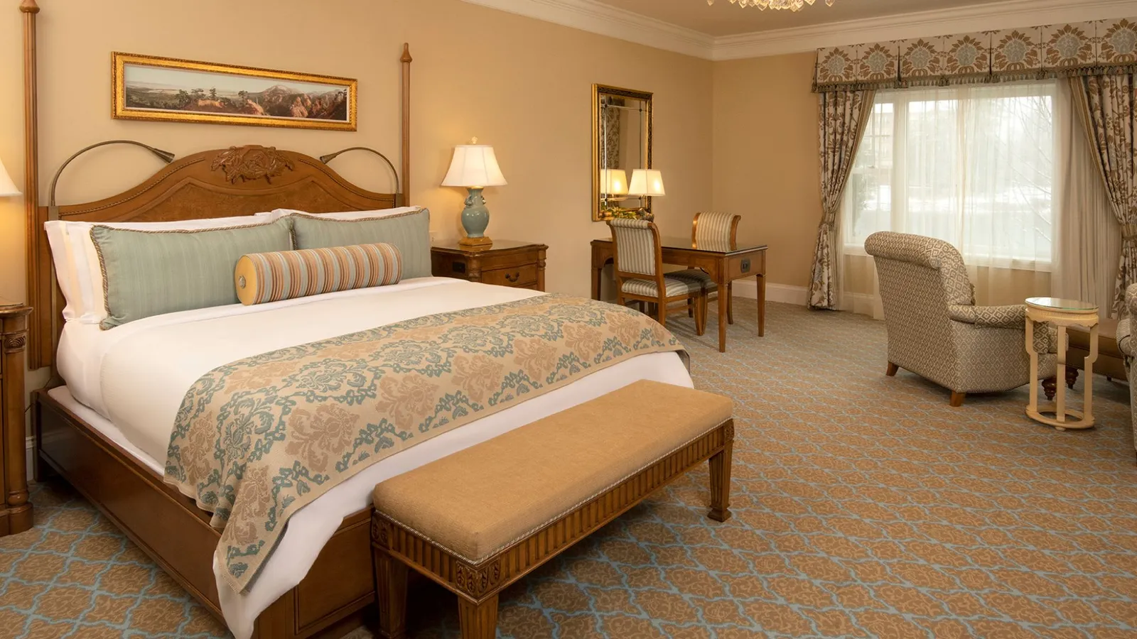 Official photograph of Lakeside Junior Suites at The Broadmoor