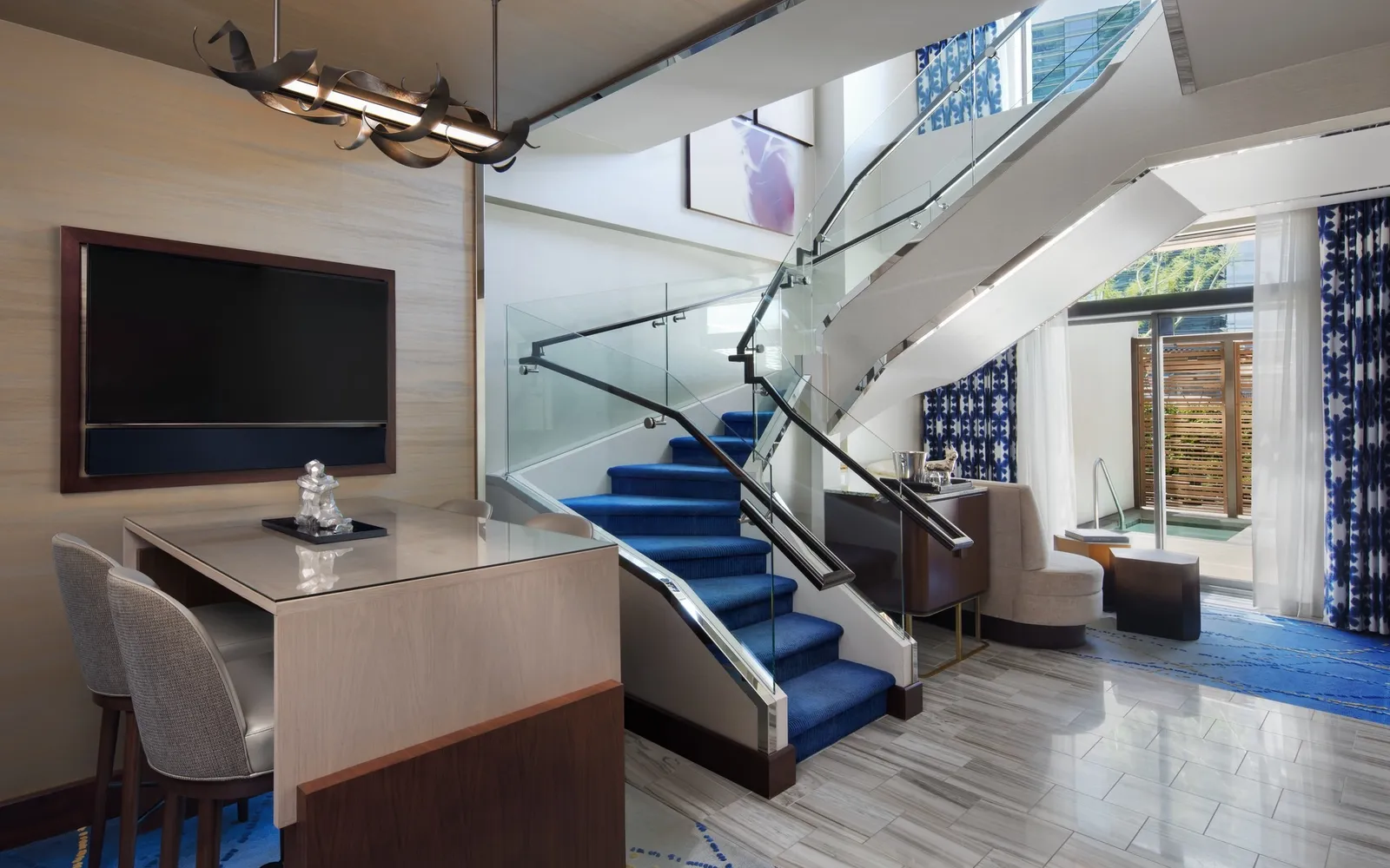 Restore Lanai Suite