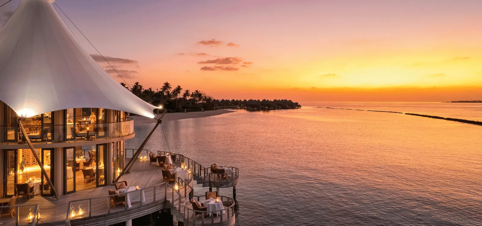 Zeytoun restaurant at dusk.