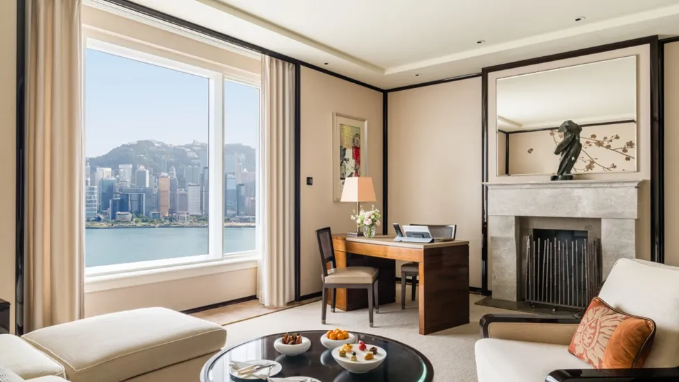 Deluxe Harbour View Suite