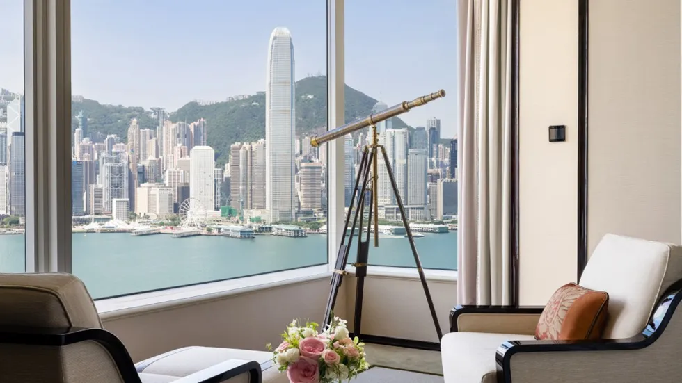 Grand Deluxe Harbour View Suite