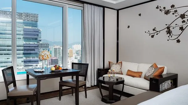 Grand Deluxe Room