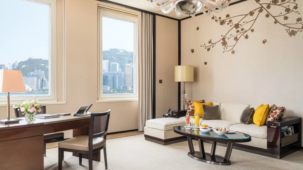 Superior Courtyard Suite