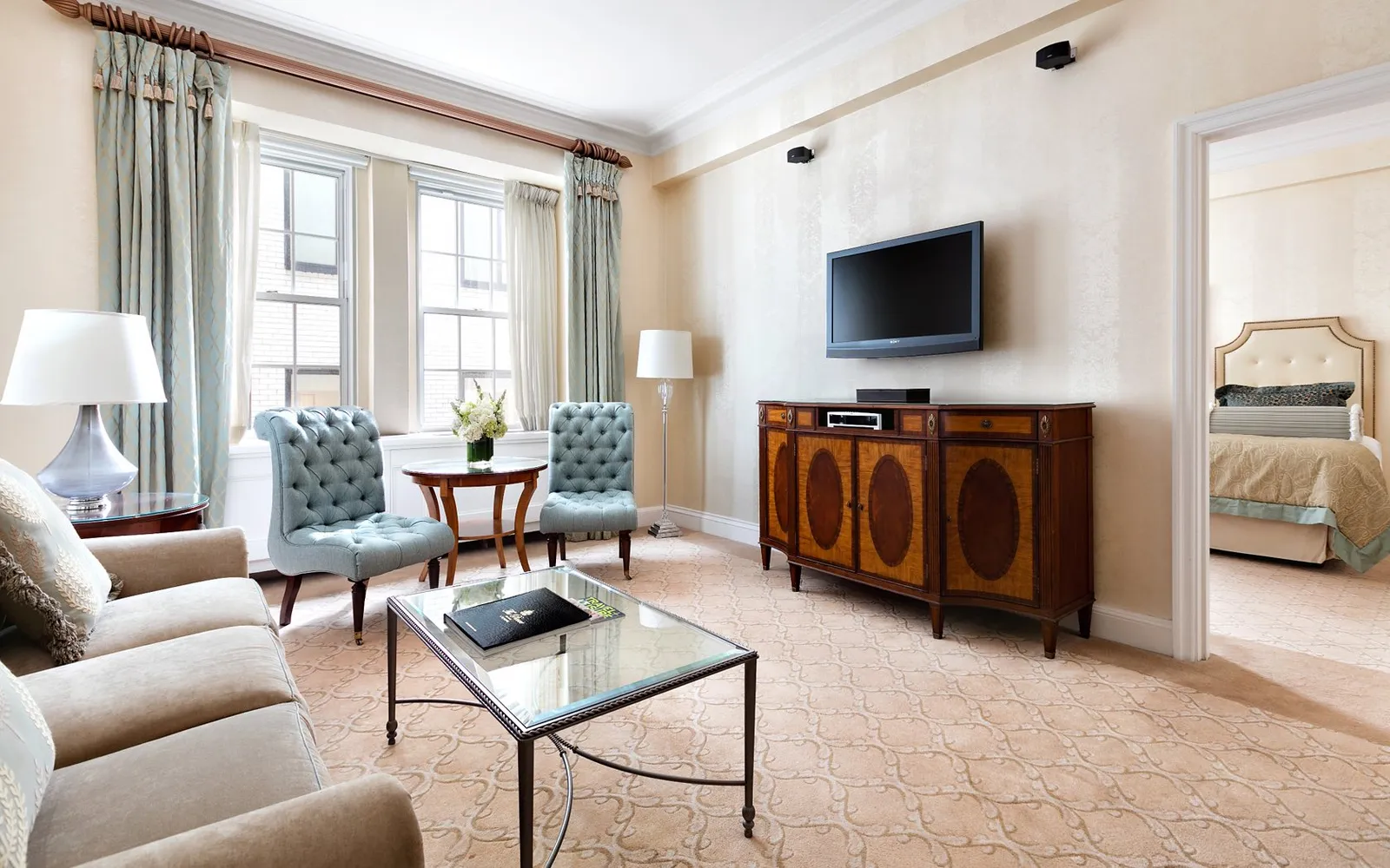 The sitting room of an Executive Suite