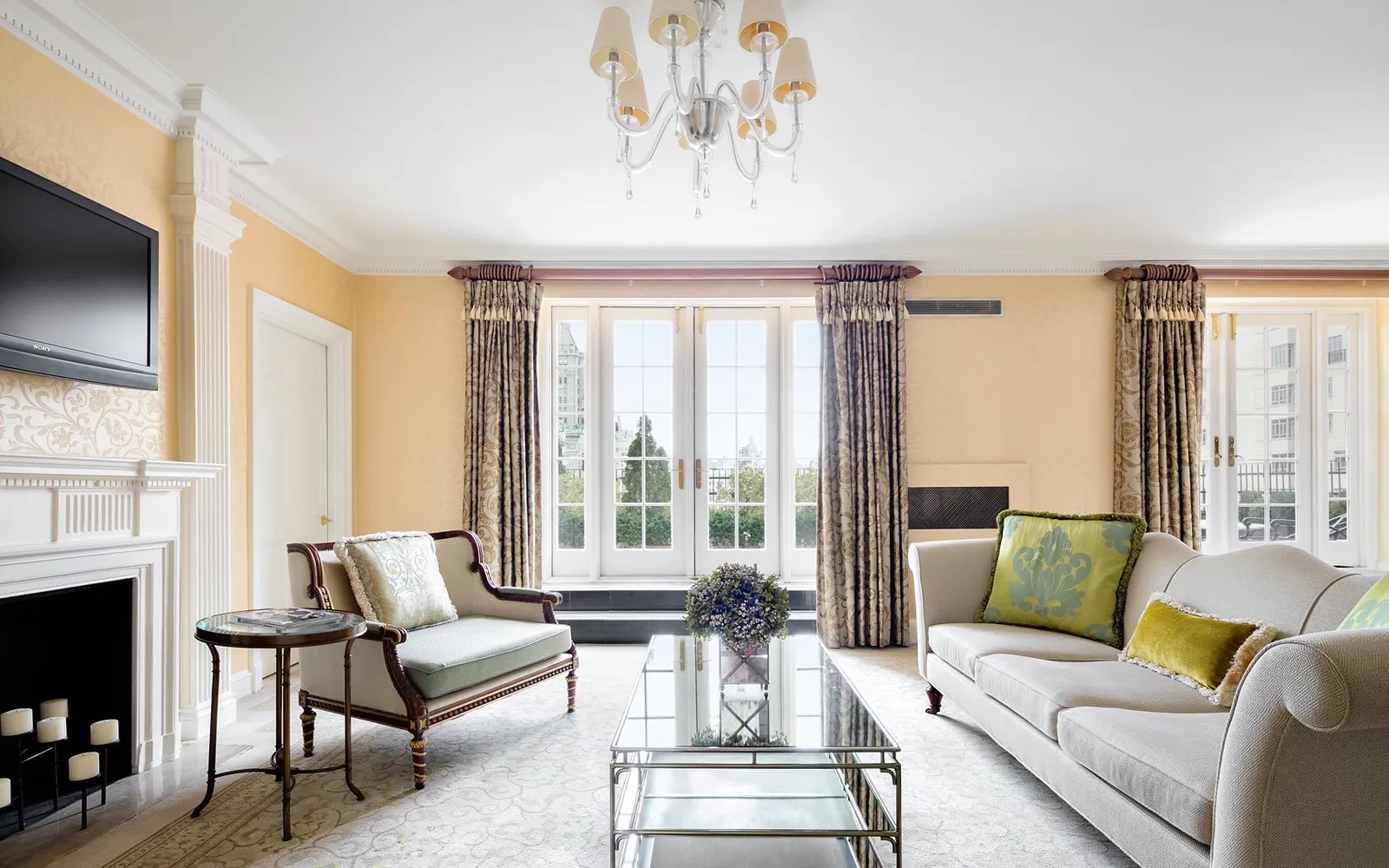 The Getty Suite’s living room and fireplace