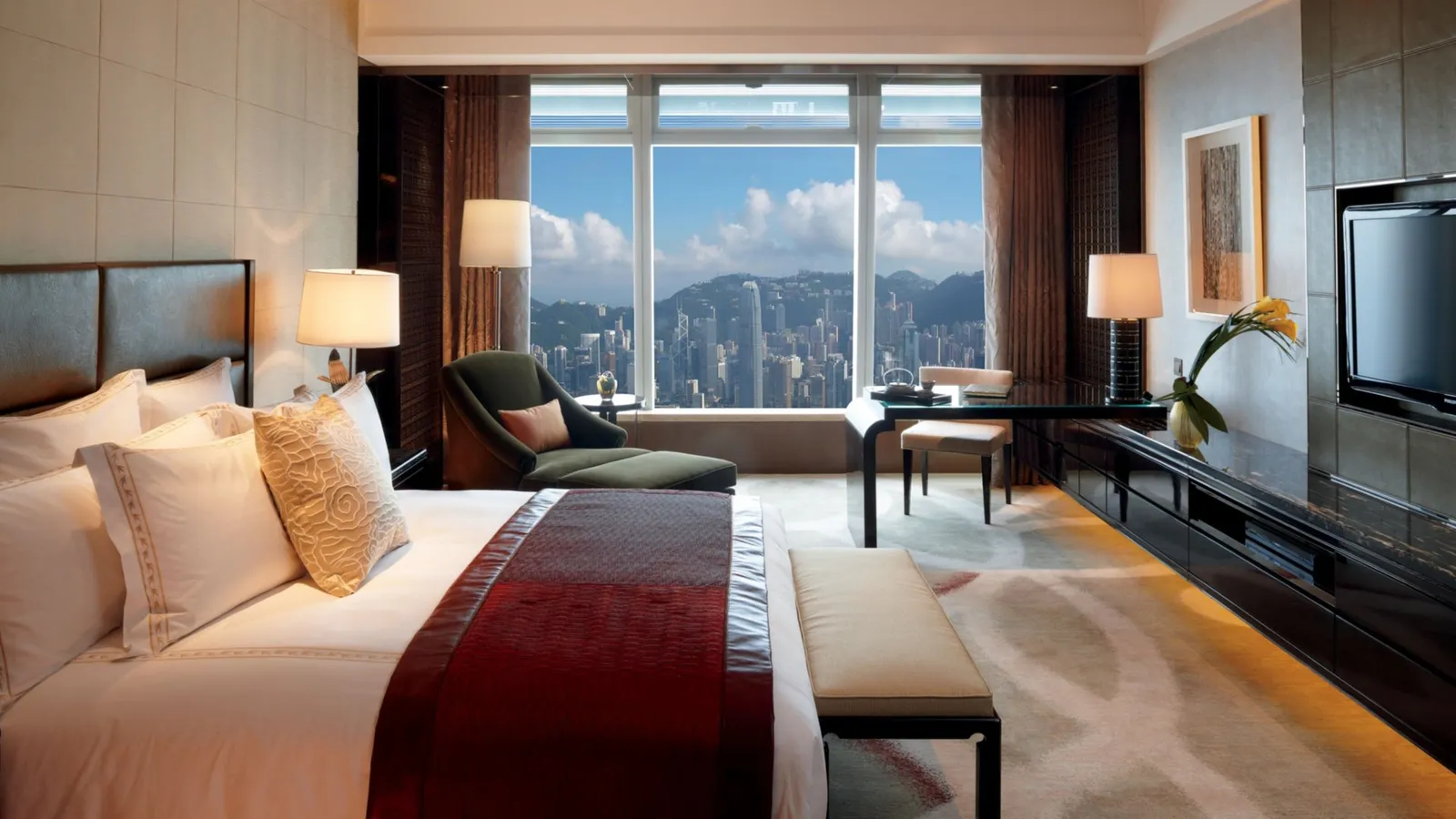 Deluxe Victoria Harbour Room