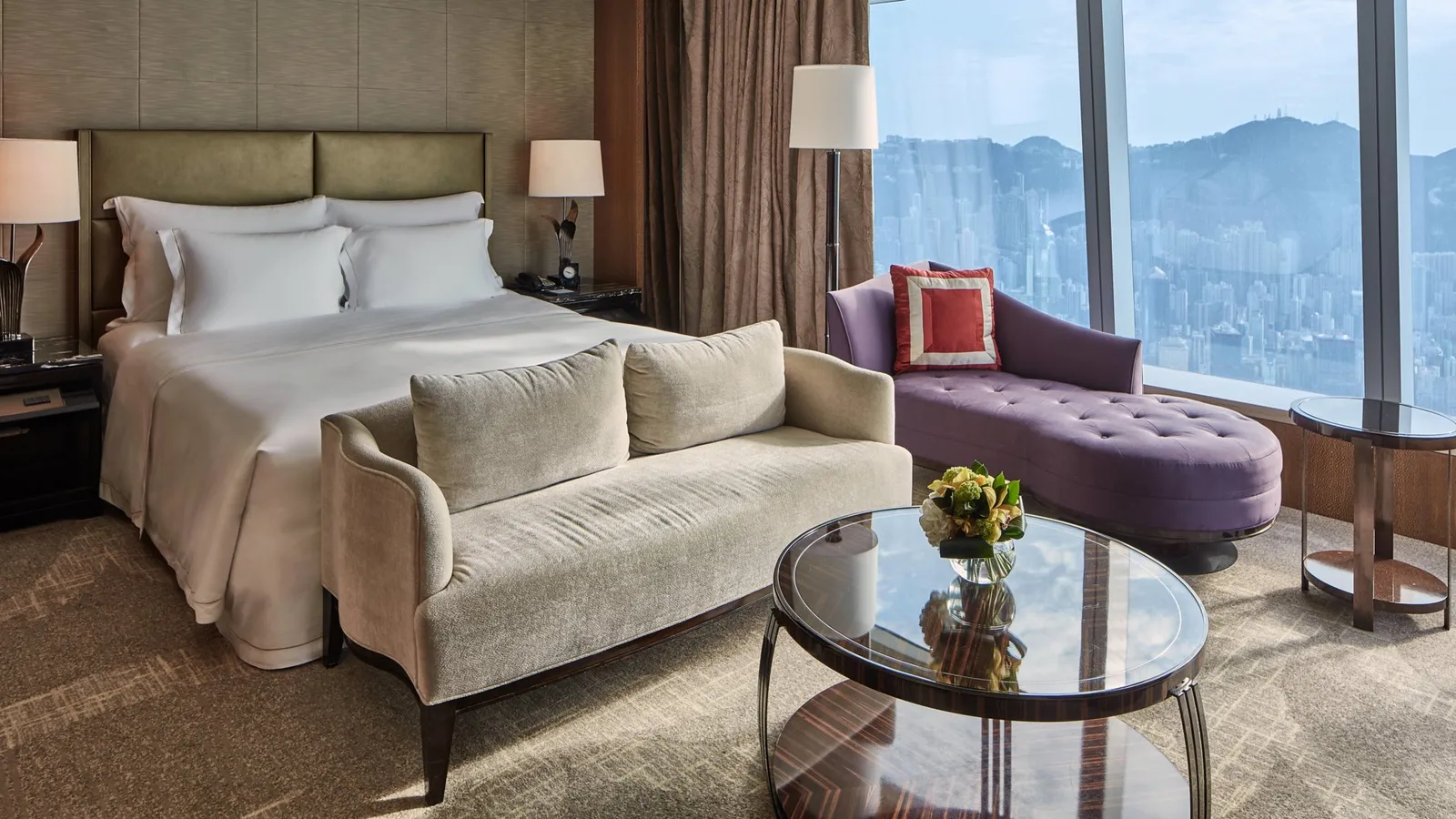 Grand Victoria Harbour Room, One King Bed