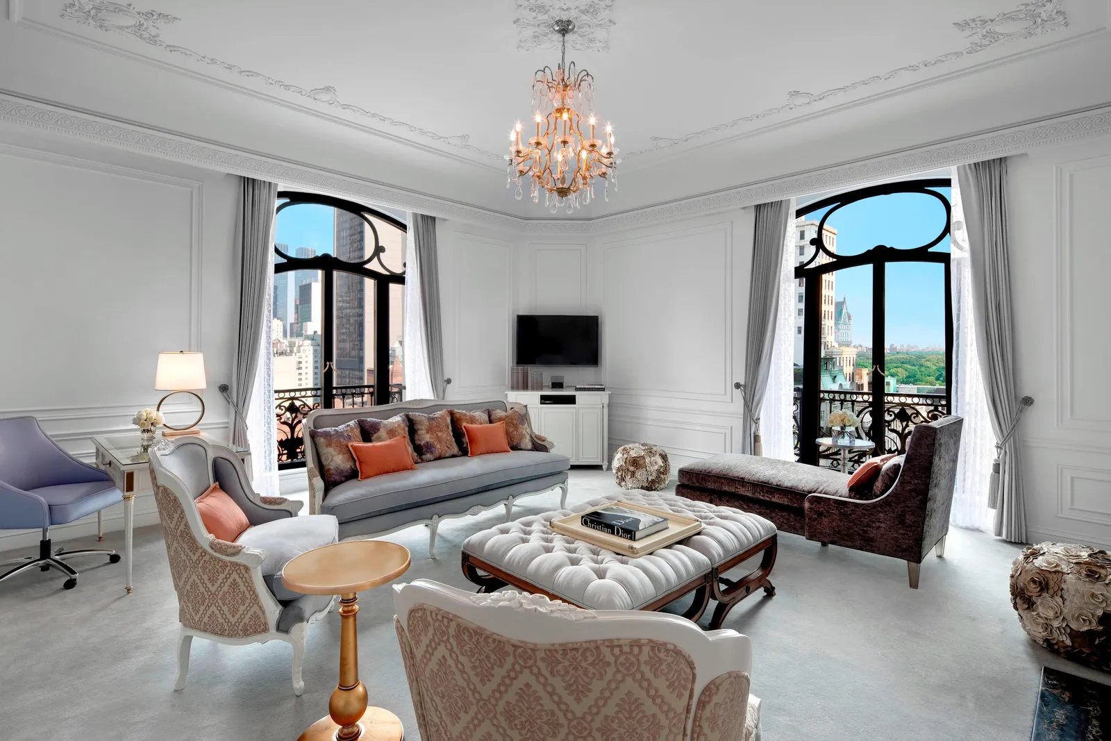 The Dior Suite living room