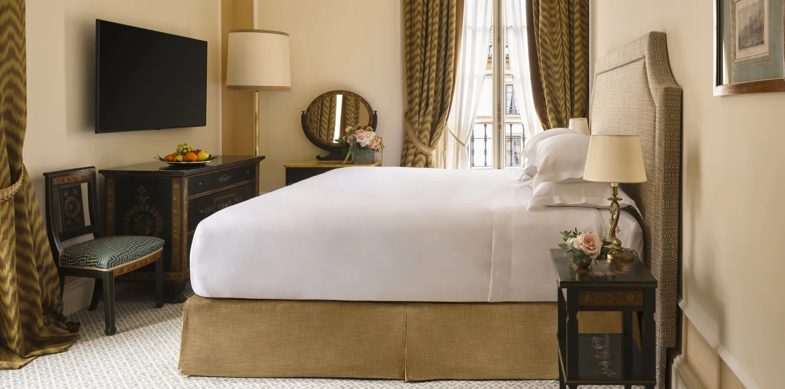 A Classic Room with the bed and a writing desk