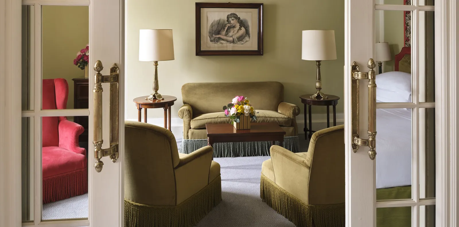 A Deluxe Superior Room with a sitting area