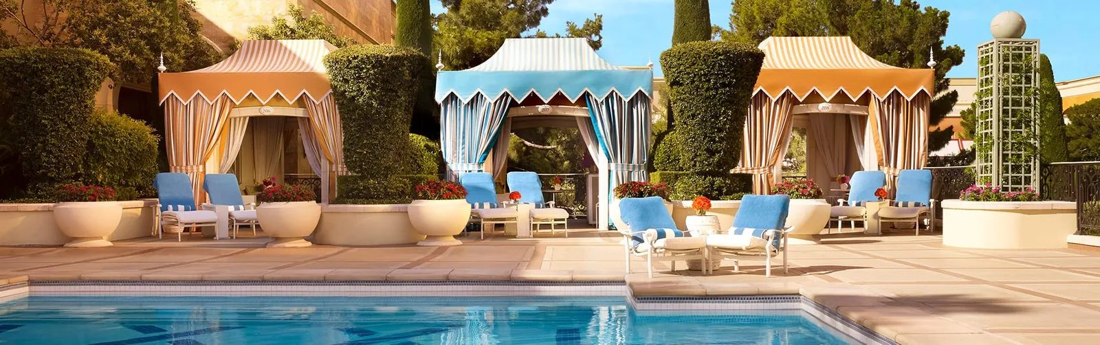 Wynn Tower Suites pool cabanas