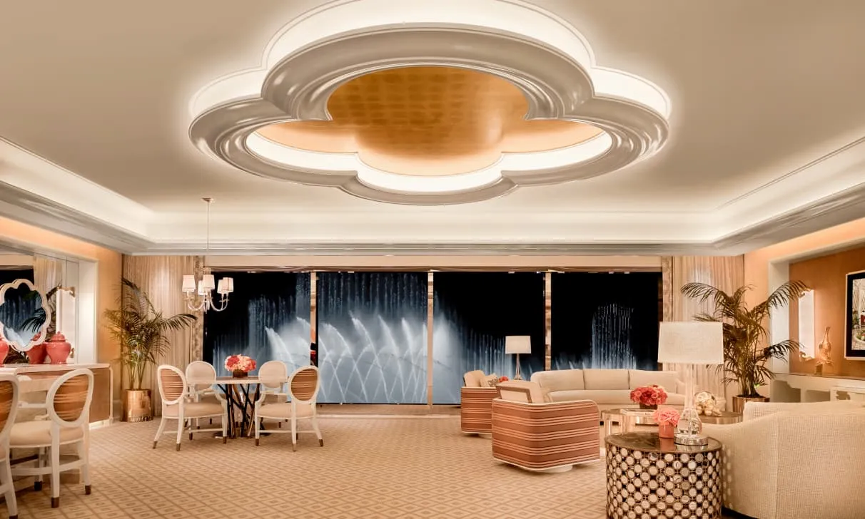 Fountain Salon Suite · official photograph